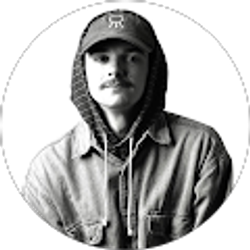 Profile photo of Garrett Curry