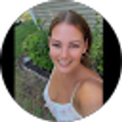 Profile photo of Summer Knuth