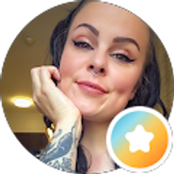 Profile photo of Crystal Fox