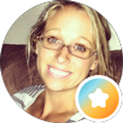 Profile photo of Elle Cencic
