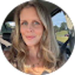 Profile photo of Casie Hanna