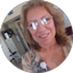 Profile photo of Rebecca DeLeon