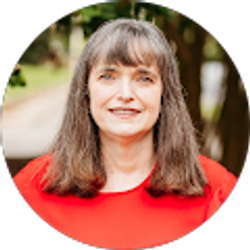 Profile photo of Lisa Eason