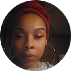 Profile photo of Lena Joy