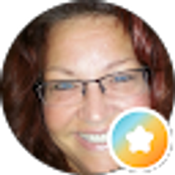 Profile photo of April Hunter