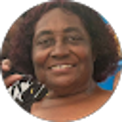 Profile photo of Essie Fields