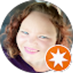 Profile photo of Amanda Peterson