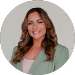 Profile photo of Madeline Bickhaus