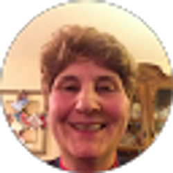 Profile photo of Linda Perry