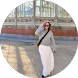 Profile photo of Maggie Holton