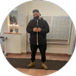 Profile photo of alexander Salazar