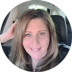 Profile photo of Daphne Kelly