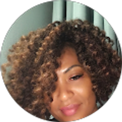 Profile photo of Michelle Holmes