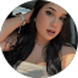 Profile photo of Samantha Flores