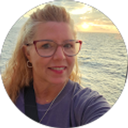 Profile photo of Shawna Lee Irish