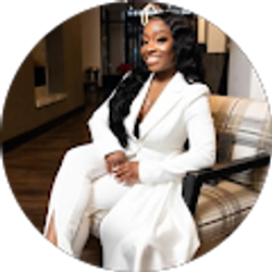 Profile photo of Carshandra Hollins