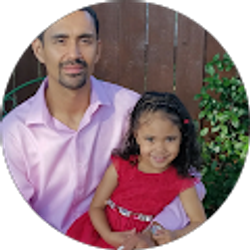 Profile photo of Luis Reyes