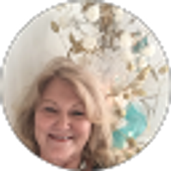 Profile photo of Sarah Wallace
