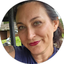 Profile photo of Michelle Quinn