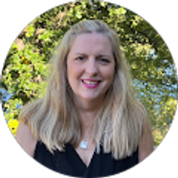 Profile photo of Julie Smith