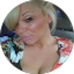 Profile photo of Samantha Maddox