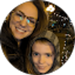 Profile photo of Lauren Schone