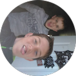 Profile photo of Julie Wallace