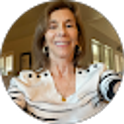 Profile photo of Ellen Isbell