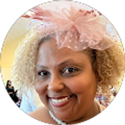 Profile photo of Tracie Ellsworth