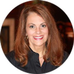 Profile photo of Alicia Shirakbari-Leslie