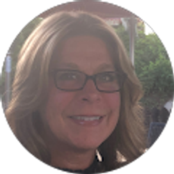 Profile photo of Dana Petrie
