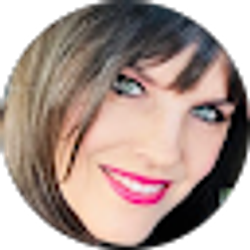 Profile photo of Lisa Hennessy