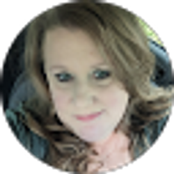 Profile photo of Sandy Robinson