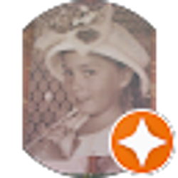 Profile photo of Julia Zubia