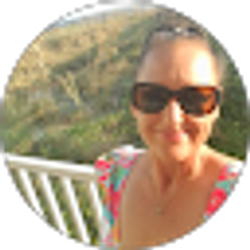 Profile photo of Lindsay Feeley
