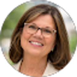Profile photo of Rachel Oberan