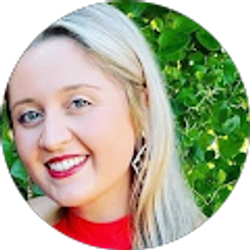 Profile photo of Mary Comis