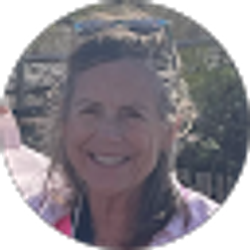 Profile photo of Laurie Darling