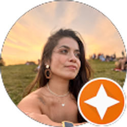 Profile photo of Thais Lia