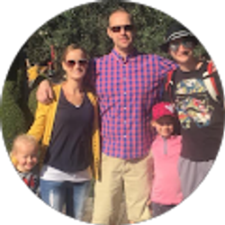 Profile photo of Ross Huizenga