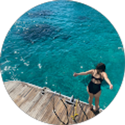 Profile photo of Lauren Ahr