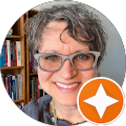 Profile photo of Nikki Raeburn