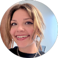 Profile photo of Rebeka Logue