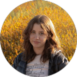 Profile photo of Lindsey Lovegren