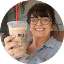 Profile photo of Lorrie Oiler