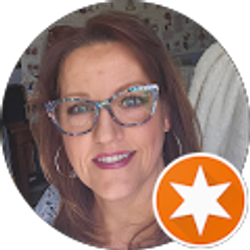 Profile photo of Jennifer Lumsdon