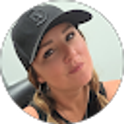 Profile photo of Julie Joy