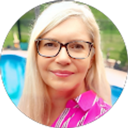 Profile photo of Sandi Peppler