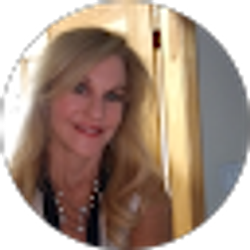 Profile photo of Julie Lewis