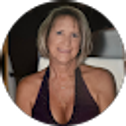 Profile photo of Zoe Evans